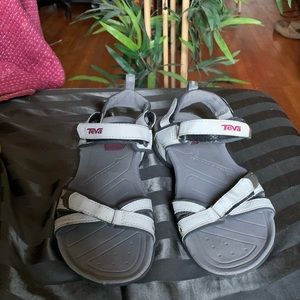 Teva sandal
